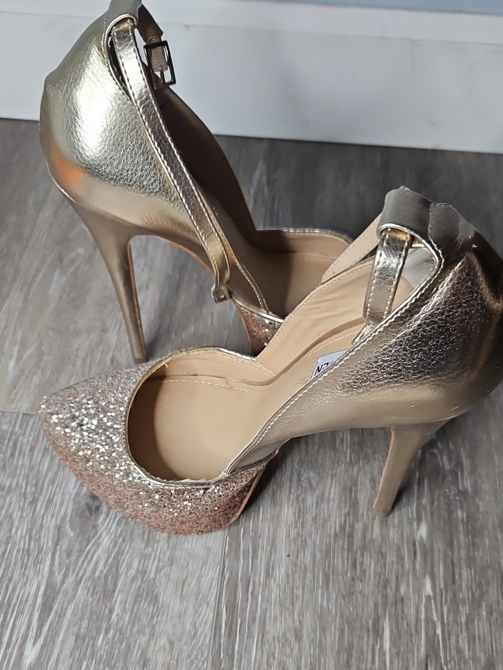 Steve Madden Gold Glitter Pointed-Toe Ankle-Strap Heels